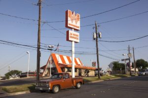 Food Open 24 Hours: Catering to Late-Night Cravings and Convenience