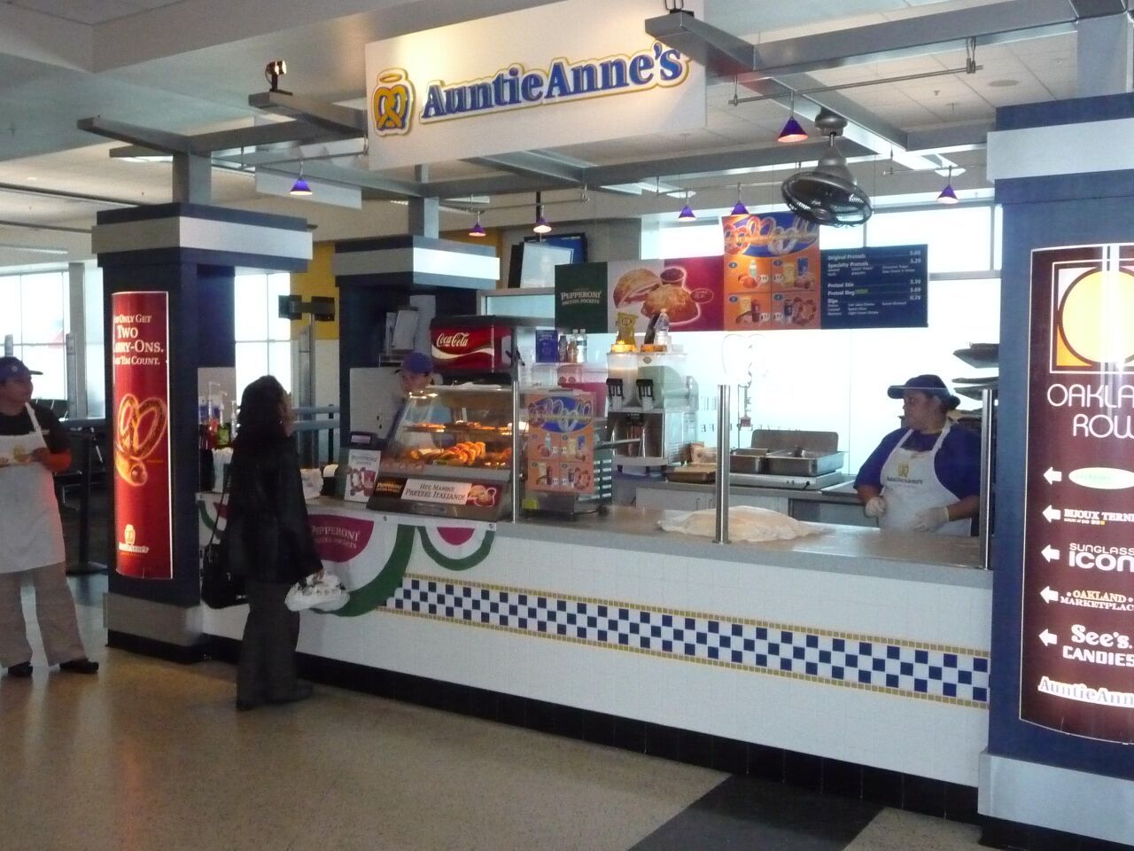 Food at oakland airport