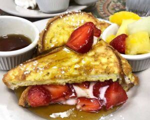 Madison’s Breakfast Scene: A Culinary Exploration of Unique Dishes, Local Ingredients, and Food Trends